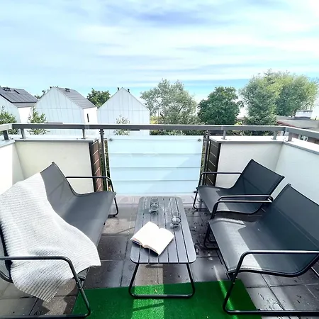Agapella Apartamenty- Apartament Plaza 47- 20 M From The 그단스크