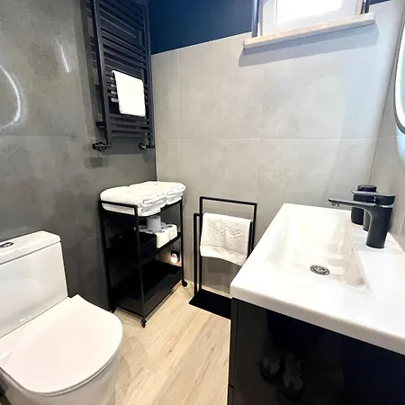 아파트 Agapella Apartamenty- Apartament Plaza 47- 20 M From The *