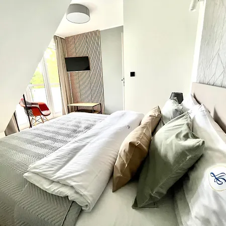 Agapella Apartamenty- Apartament Plaza 47- 20 M From The 아파트
